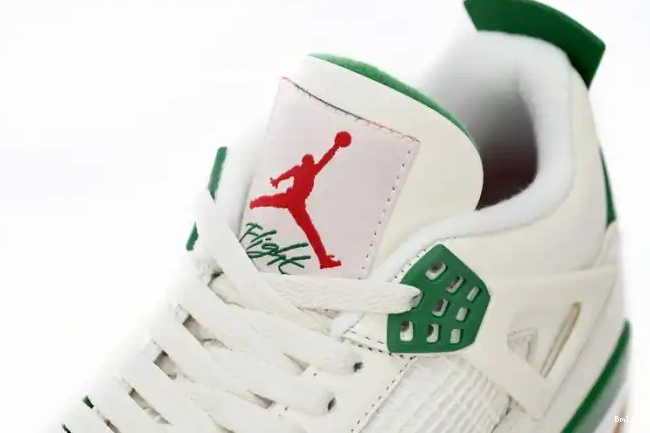Boostmaster lin Green SB Jordan Retro 4 DR5415-103 Pine 0527